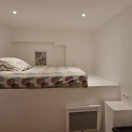 Apartment Family Montmartre Paris